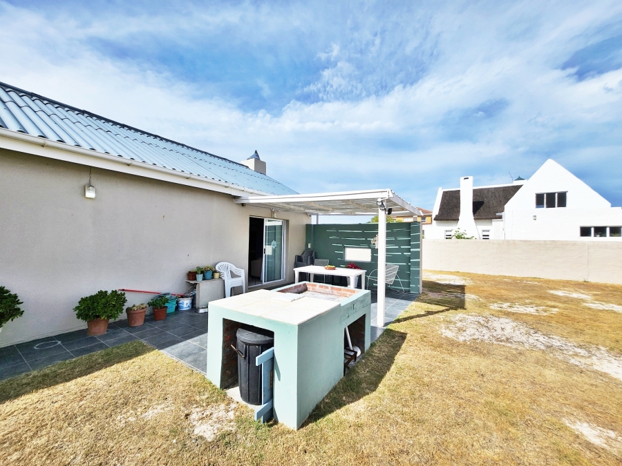 3 Bedroom Property for Sale in Struisbaai Western Cape